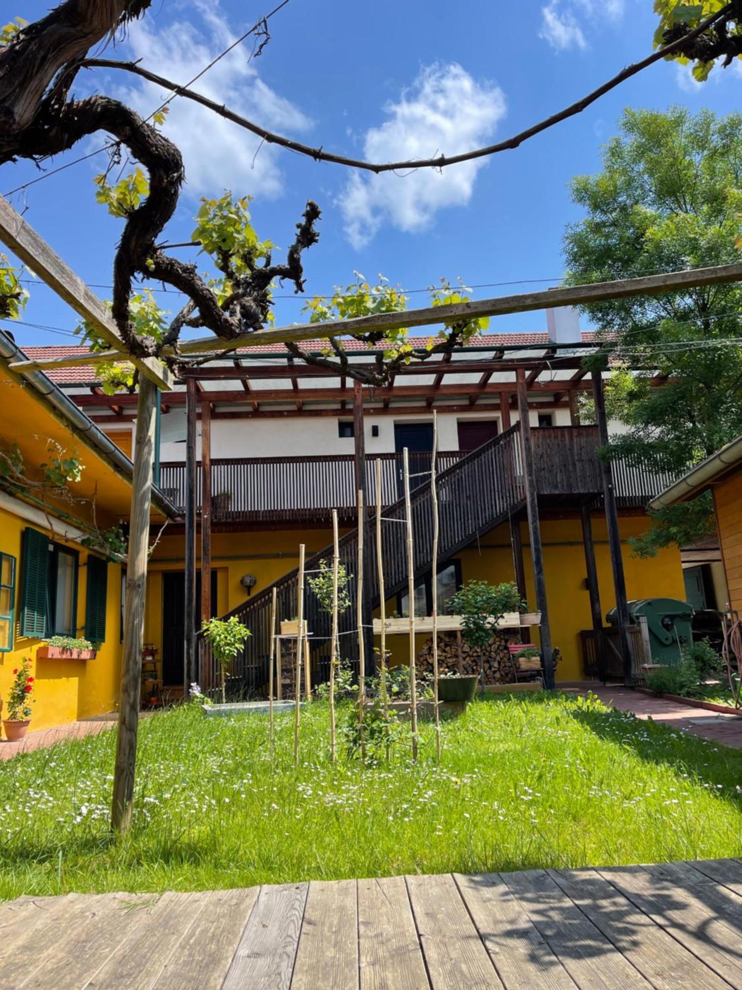 Landgasthof Zum Alten Weinstock Rudersdorf Exterior photo